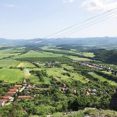 Lavender Vendeghaz Kicsi Falu Nagy Szivvel Varazslatos Legkoerrel Apartman Golop Kültér fotó